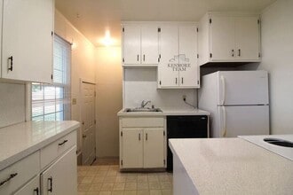 804 Symons St in Richland, WA - Building Photo - Building Photo
