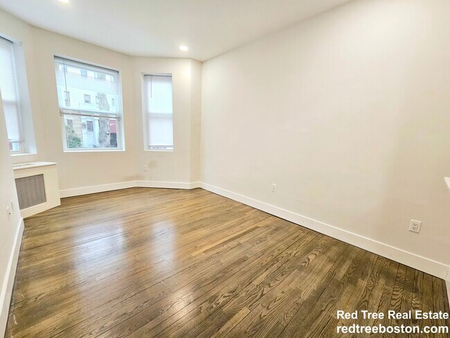 35 Queensberry St, Unit 36 #1 in Boston, MA - Building Photo - Building Photo