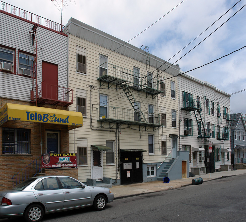 43 Adams St in Newark, NJ - Building Photo