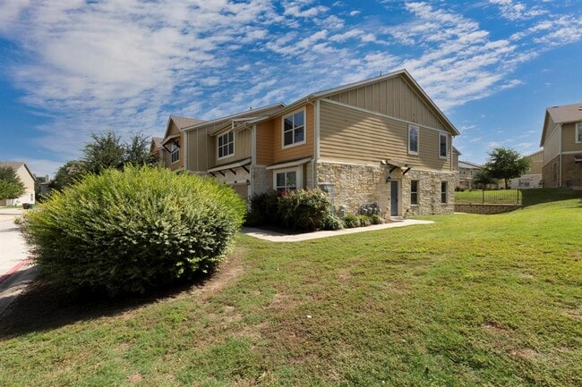 1620 Bryant Dr in Round Rock, TX - Building Photo - Building Photo