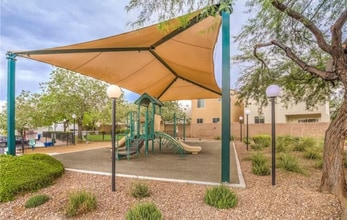 7708 Hampton Willows Ln in Las Vegas, NV - Building Photo - Building Photo