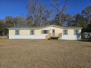 1611 Carolina Ave in Beaufort, SC - Building Photo - Building Photo