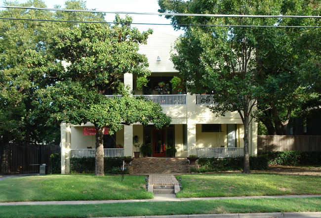 4719 Junius St in Dallas, TX - Foto de edificio - Building Photo