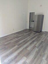 1015 Canal St, Unit 1015-B in Oxnard, CA - Building Photo - Building Photo