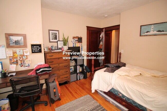 151 Tremont St in Newton, MA - Building Photo - Building Photo