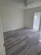 109 W 5th St in Chuluota, FL - Building Photo - Building Photo