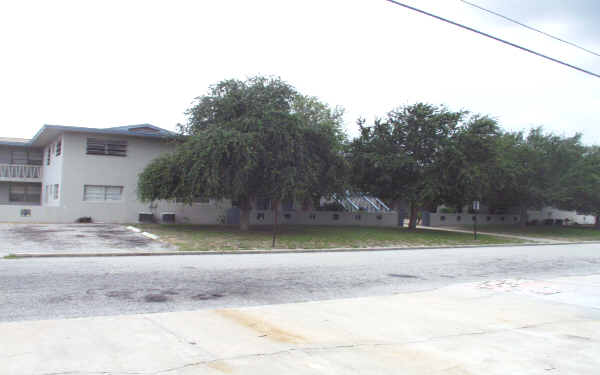 35 Circle Ave in Melbourne, FL - Building Photo