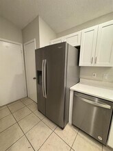 611 Cypress Tree Ct in Orlando, FL - Building Photo - Building Photo