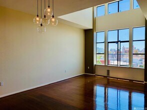 3801 San Pablo Ave-Unit -409 in Emeryville, CA - Building Photo - Building Photo