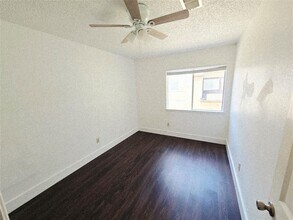 12625 Newbrook Dr in Houston, TX - Building Photo - Building Photo
