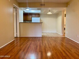 1720 E Thunderbird Rd in Phoenix, AZ - Building Photo