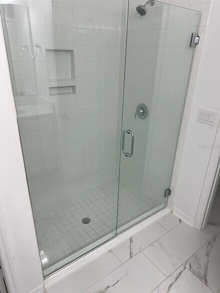 8247 Bayliss Ct in Alafaya, FL - Building Photo - Building Photo