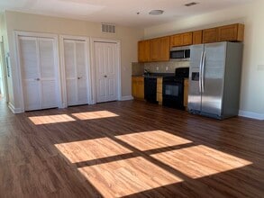 528 47th St in Union City, NJ - Building Photo - Building Photo