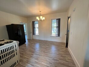 471 Central St in Manchester, NH - Building Photo - Building Photo