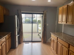 260 Crabtree Ct in Basking Ridge, NJ - Foto de edificio - Building Photo