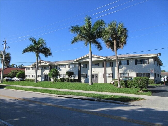 property at 4280 Woodside Dr