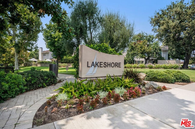 property at 32132 Sailview Ln