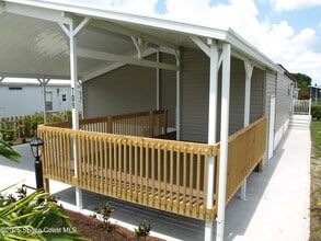 709 Lark Dr in Micco, FL - Building Photo - Building Photo