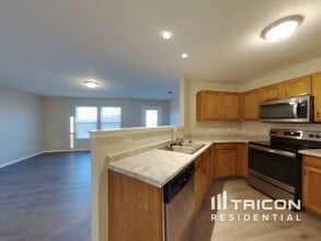 717 Indigo Ct in Greenfield, IN - Building Photo - Building Photo