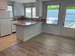 209 Puuhue Pl in Honolulu, HI - Building Photo - Building Photo