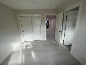 954 J St in Los Banos, CA - Foto de edificio - Building Photo