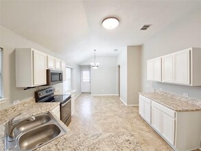 11529 Gloriosa Dr in Fort Worth, TX - Building Photo - Building Photo