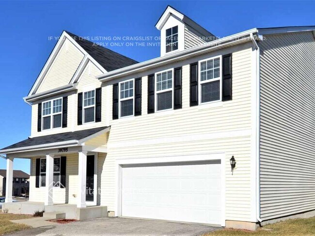 39795 Ackworth Ln in Beach Park, IL - Foto de edificio - Building Photo