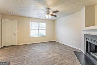 7581 Crimson Ct in Jonesboro, GA - Building Photo - Building Photo