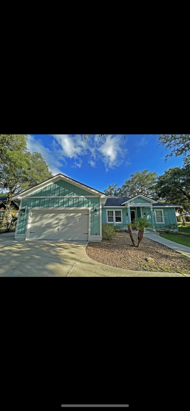property at 87570 Roses Bluff Rd