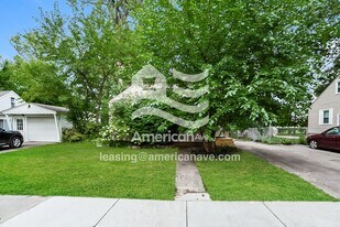 2626 Bonner St in Ferndale, MI - Building Photo