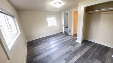 1925 Broadway St NE in Salem, OR - Building Photo - Building Photo