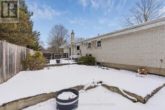 24 Coral Harbour Crescent in Markham, ON - Building Photo - Building Photo