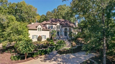 1965 W Wesley Rd NW in Atlanta, GA - Building Photo - Building Photo