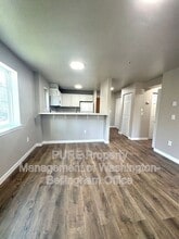 4380 Tull Rd in Bellingham, WA - Building Photo - Building Photo