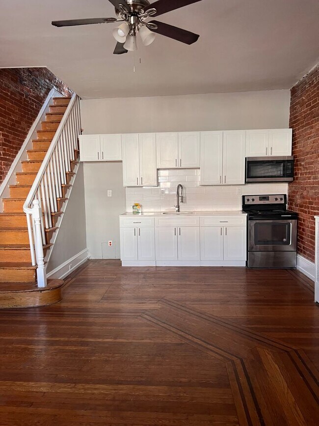1908 E Cambria St, Unit 1 in Philadelphia, PA - Building Photo - Building Photo