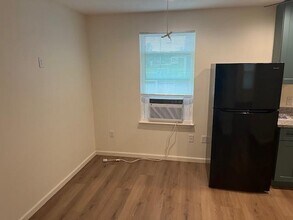 535 Plymouth St in Houston, TX - Building Photo - Building Photo