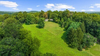 451 Merlin Rd in Phoenixville, PA - Building Photo - Building Photo