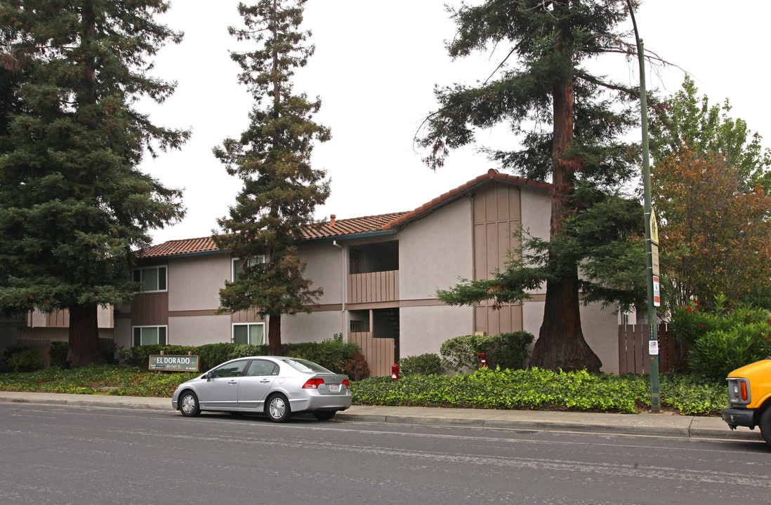 Eldorado Apartments in Mountain View, CA - Building Photo