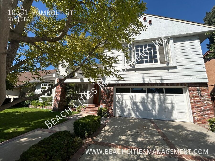 10331 Humbolt St in Los Alamitos, CA - Building Photo