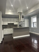 13 Chester St, Unit 2E in Glens Falls, NY - Foto de edificio - Building Photo