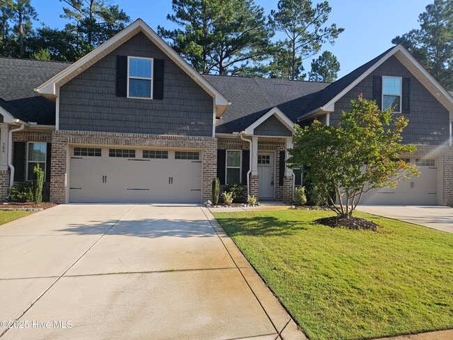 property at 504 Niblick Cir