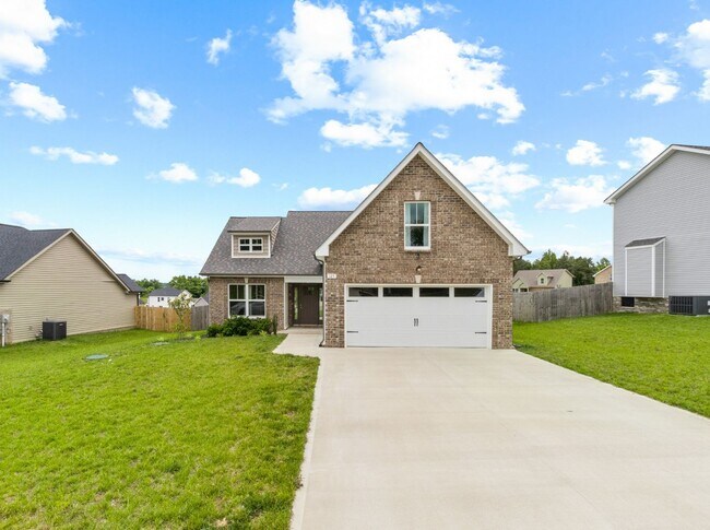 125 Tomahawk Pt in Clarksville, TN - Building Photo - Building Photo