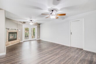 473 Jim Money Rd in Biloxi, MS - Building Photo - Building Photo