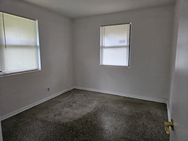 2948 Avenue F in West Palm Beach, FL - Building Photo - Building Photo