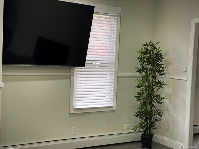 21-72-72 48th St in Queens, NY - Building Photo - Building Photo