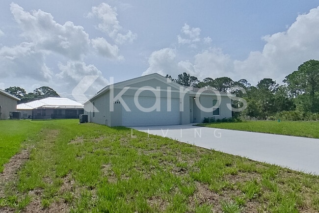 7846 96th Ave in Vero Beach, FL - Building Photo - Building Photo
