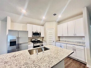 17327 Roxboro Rdg Ln in Crosby, TX - Building Photo - Building Photo