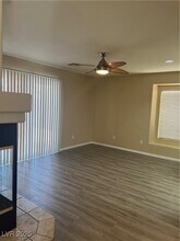 7410 Aurora Glow St in Las Vegas, NV - Building Photo - Building Photo
