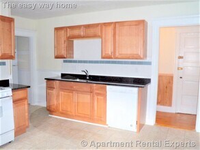 40 Linden Ave in Somerville, MA - Building Photo - Building Photo