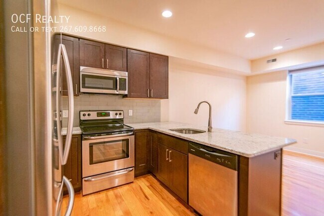 1242 Point Breeze Ave in Philadelphia, PA - Building Photo - Building Photo